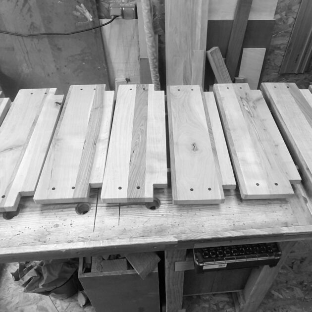 Menuisier concepteur designer d'escalier, fabrication des marches multi-bois