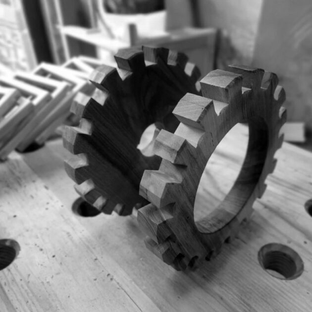 Lustres et lampes de créateur menuisier Loire-Atlantique