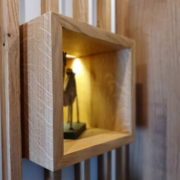 Aménagement de menuisier entrée placard chaussures niche pour déco
