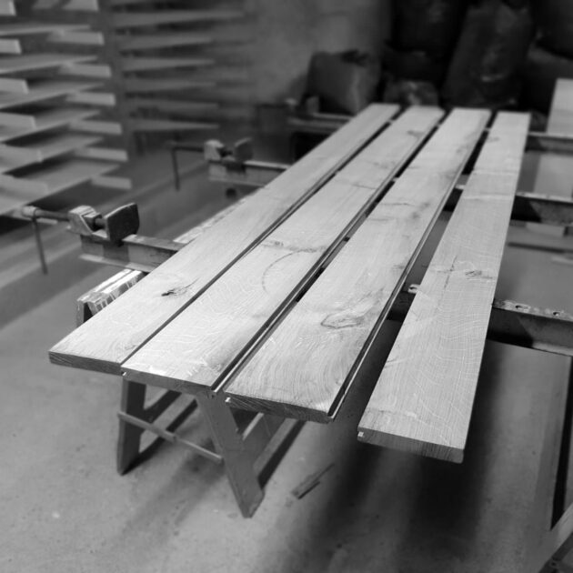 Assemblage artisanl fabrication de meuble déco sur-mesure Nantes Bouguenais