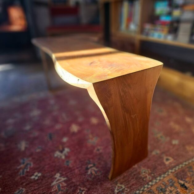 Design d'objet en bois table basse en bois de noyer - Nantes