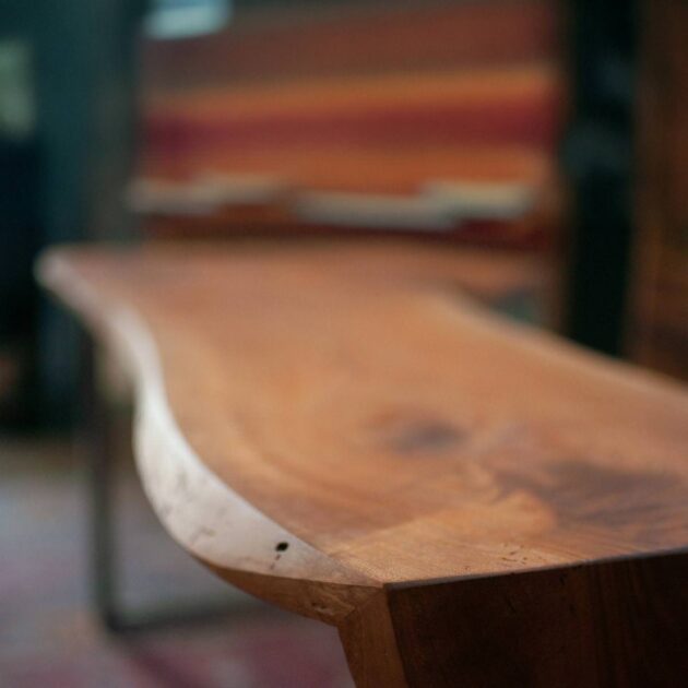 Menuisier créateur ADN Création bois table basse en bois massif