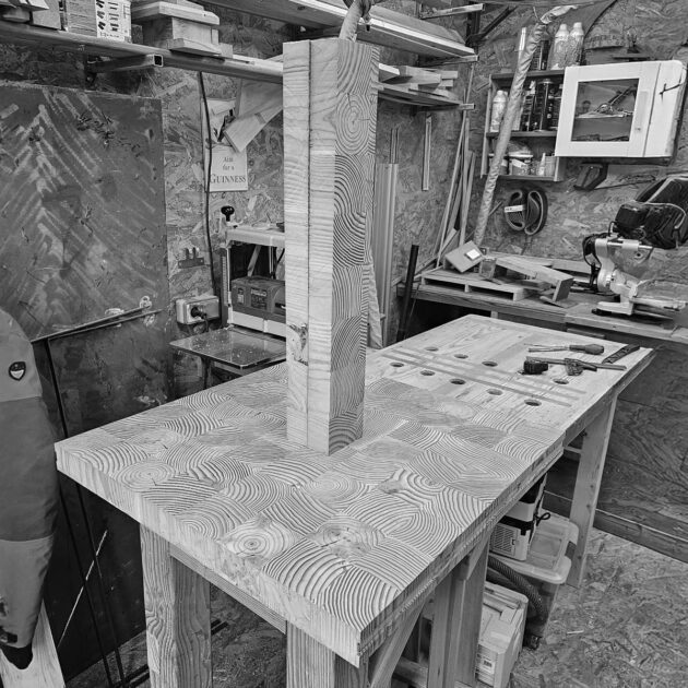 Artisan menuisier concepteur d'objets déco et design