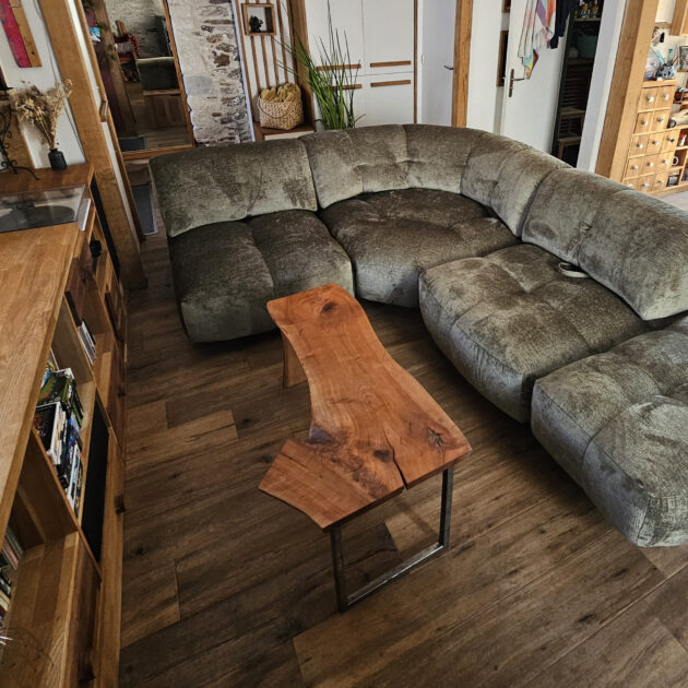 Menuisier créateur table basse noyer et acier vieilli